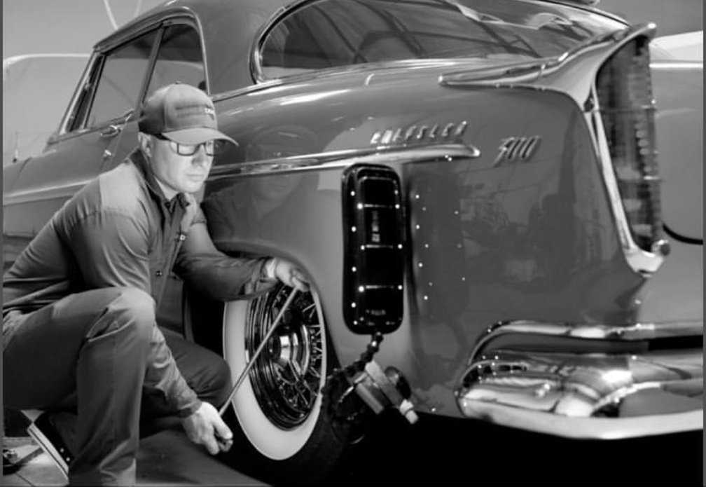 Classic car paintless dent repair